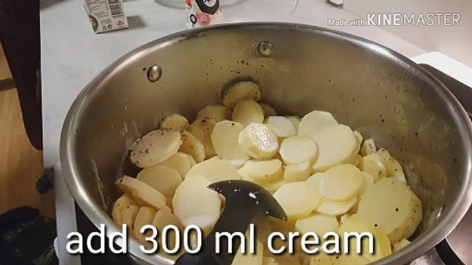 Cheesy potatoes |creamy baked potatoes