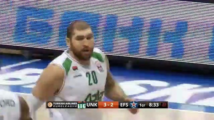 Anadolu Efes sonunu getiremedi.. Unics Kazan 67-64 Anadolu Efes