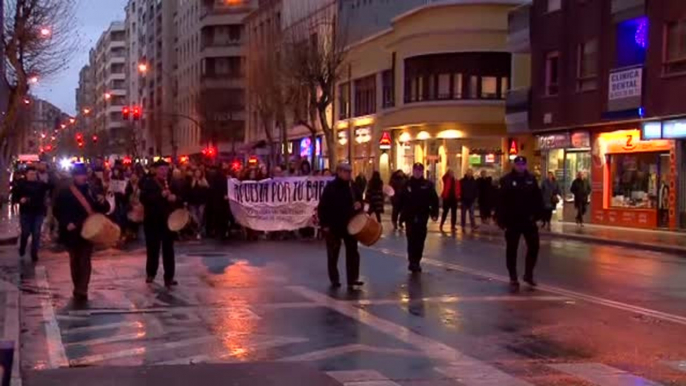 Vecinos de Salamanca toman las calles para protestar por las casas de apuestas