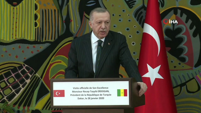 - Cumhurbaşkanı Recep Tayyip Erdoğan, “Hafter bir lejyonerdir. Maaşlı bir askerdir. Bu kişi Kaddafi döneminde Kaddafi’ye de o zaman ihanet etmiş. Kaddafi’nin yanından Amerika’ya sığınmıştır. Şimdi de bütün silah, mühimmat her şeyi Abu Dabi yö