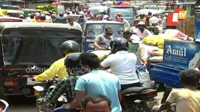 Odisha Lockdown | Panic Buying Begins | Updates From Malgodown In Cuttack