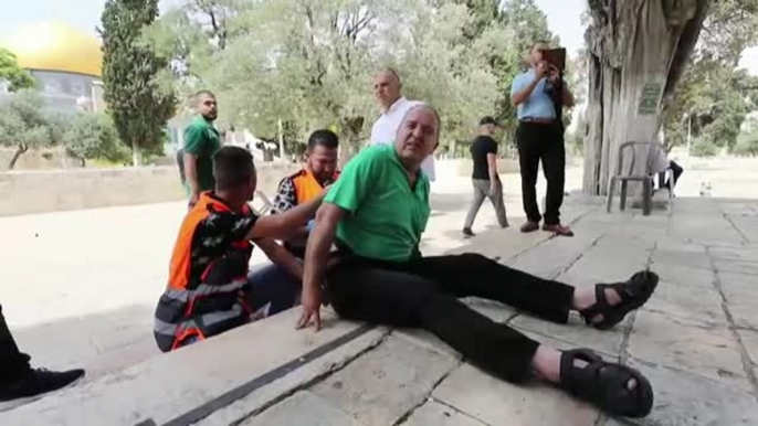 La Explanada de las Mezquitas de Jerusalén vuelve a ser esta tarde escenario de enfrentamientos entre israelíes y palestinos