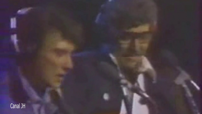 Johnny Hallyday  et Carl  Perkins "Blue suede shoes" 1984