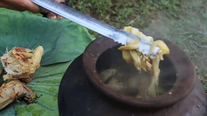 Cambodian food - Baked chicken with Jack fruit - ដុតមាន់ជាមួយខ្នុរ - ម្ហូបខ្មែរ