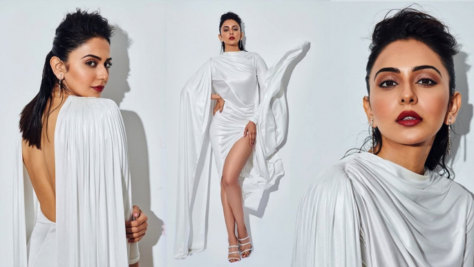 RakulPreetSingh GRABS EYEBALLS with her Pearl white Dress at Nykaa FEMINA BEAUTY AWARDS 2020