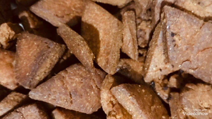 Shakarpare sweet snacks (ਮਿੱਠੀਆਂ ਮੱਠੀਆਂ,ਸ਼ੱਕਰਪਾਰੇ )