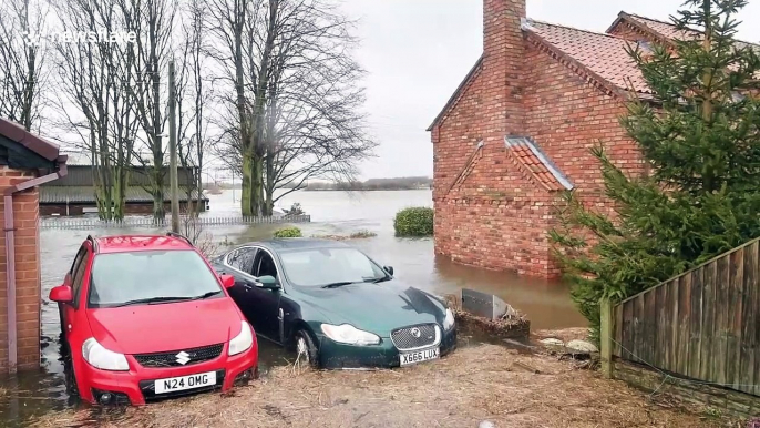 Storm Jorge brings more heavy rain and strong winds to the UK