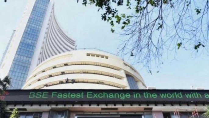 Bloodbath continues: Sensex crashes 1700 points, Nifty below 10,000