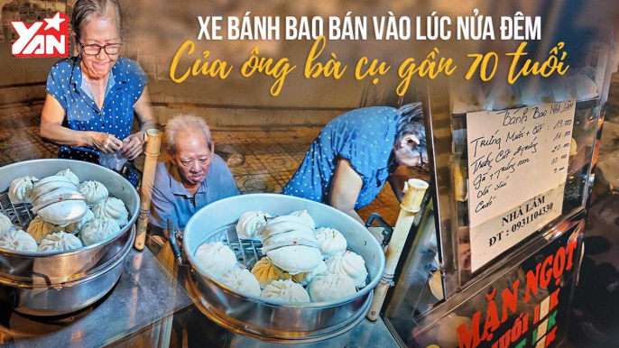 Xe bánh bao bán vào lúc nửa đêm của ông bà cụ gần 70 tuổi