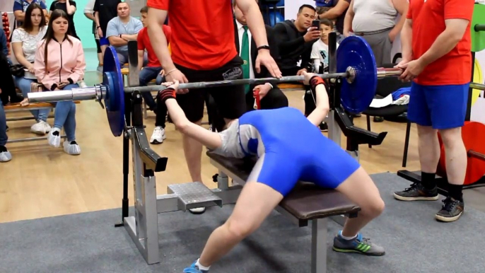 1 Stream. Powerlifting. Bench Press - women