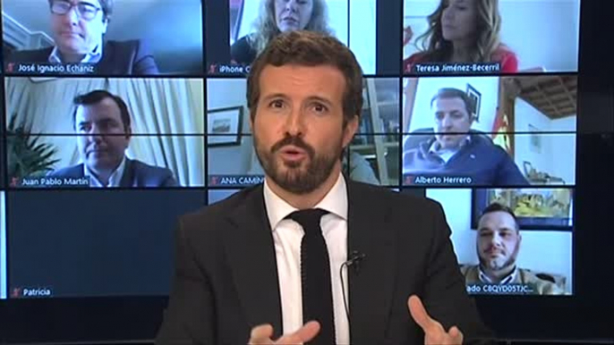 Casado afirma que una reedición de los Pactos de la Moncloa podría suponer "un cambio de régimen encubierto"