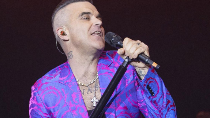 Robbie Williams blames his forgetfulness on his past drug use