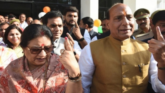 LS Elections 2019 Phase 5: Home Minister Rajnath Singh casts his vote