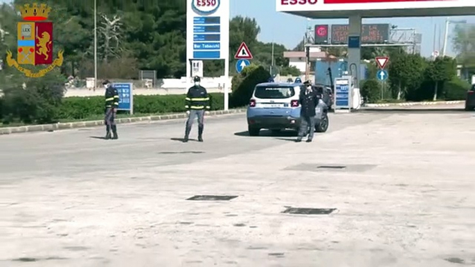 Bari - Controlli anti Covid della Polizia di Stato (18.04.20)