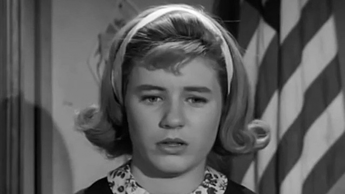 The Patty Duke Show S1E33: Leave It To Patty (1964) - (Comedy, Drama, Family, Music, TV Series)