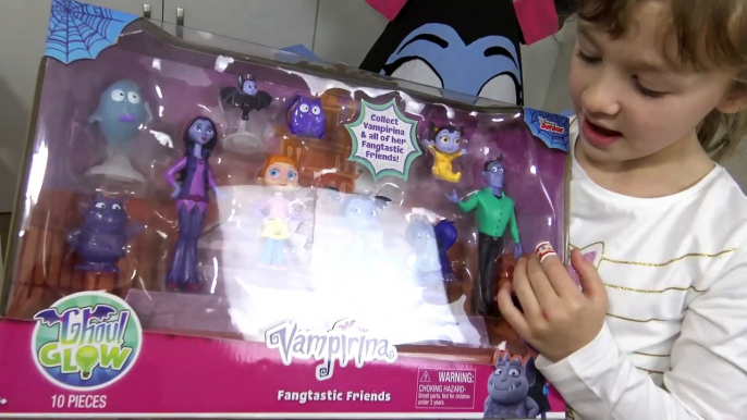 Sophia e Isabella Brincando com Brinquedos Favoritos da Vampirina do Disney Junior Vampirina