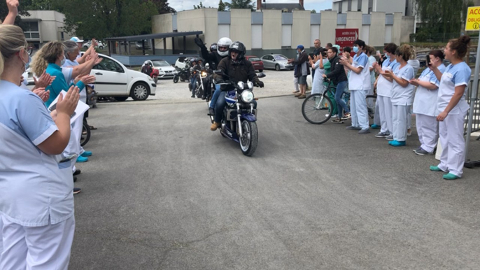 À Alençon, les motards rendent hommage aux soignants