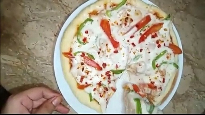 pizza without cheese| oven | yeast | special home made pizza | special lockdown | pizza in pan |