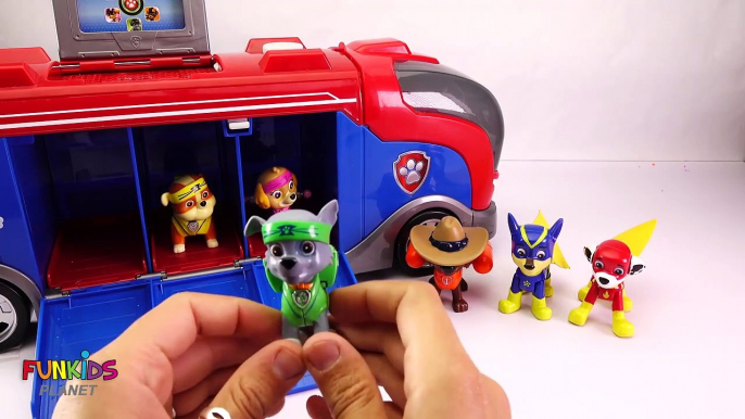 Paw Patrol Weebles Magical Mission Cruiser with Skye & Chase -