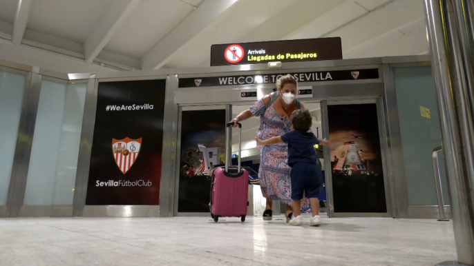 Aeropuertos y estaciones de tren vuelven a la normalidad después de la alarma