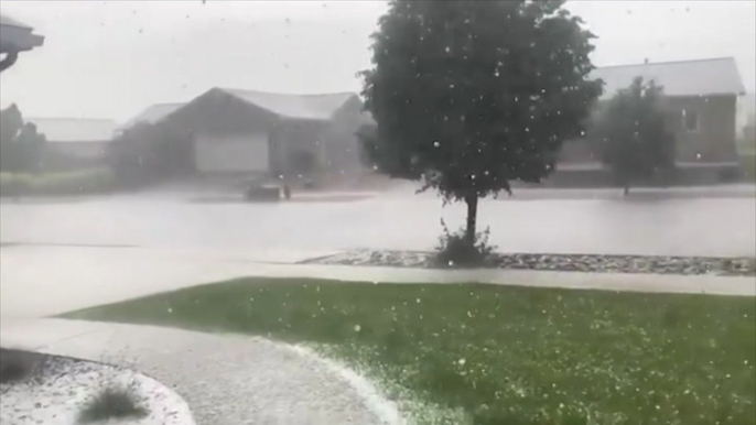 Pea-sized hail falls on Montana