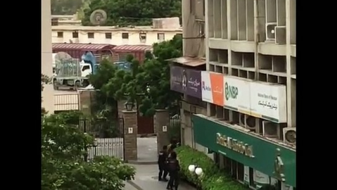 Karachi stock exchange per dasht gerdon ka hamla scurty idaron ka zabardast jawab