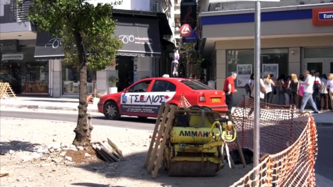 Τέλος στην κυκλική κίνηση για τα ΙΧ στην πλατεία Πάρκου - Αισιόδοξοι οι πολίτες για το αποτέλεσμα των έργων