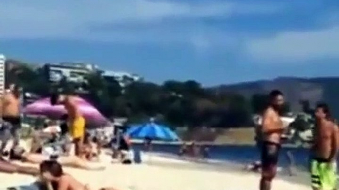 Técnica infalível para conhecer miúdas na praia