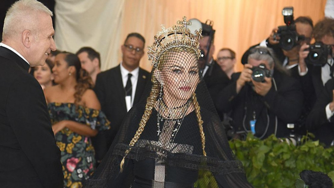 Madonna set to sign 'eight-figure deal' to resign to Warner Records