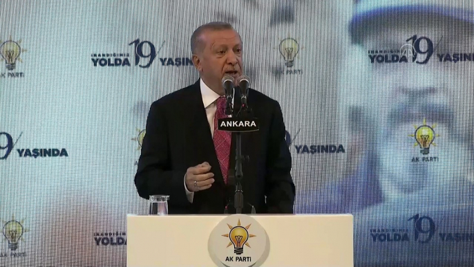 Cumhurbaşkanı Erdoğan: ''Kadınlarımızın onuruna, haysiyetine, kişiliğine, iffetine yönelik en küçük bir saldırıya asla müsaade etmeyiz'' - ANKARA