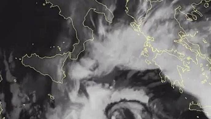 Uragano Mediterraneo nel mar Jonio: le immagini dal satellite