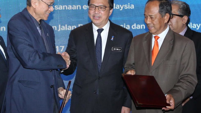 Liow: Pilot project for eCall to start soon