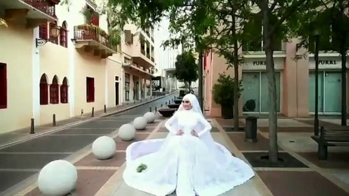 Beyrouth : une mariée en pleine séance photo au moment des explosions