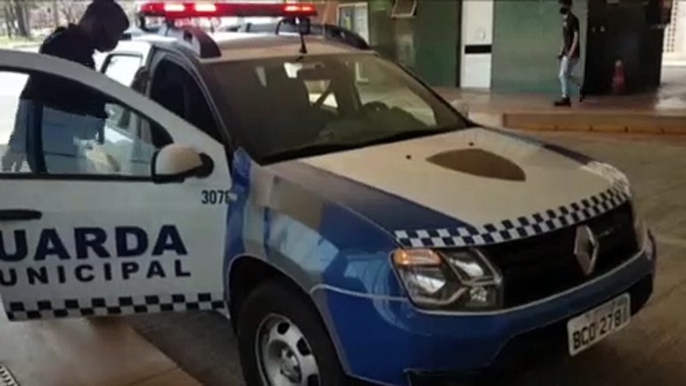 Mulher é vítima de furto no transporte coletivo