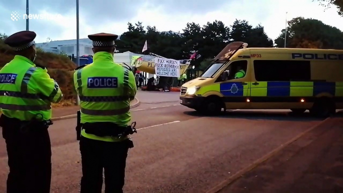 Extinction Rebellion activists block printing of UK newspapers