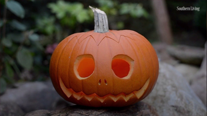 Amazon's Best-Selling Pumpkin Kit Has All the Tools You Need To Carve a Festive Jack-o'-lantern