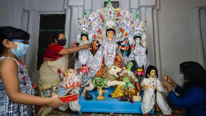 Durga Puja amid pandemic: 15 devotees allowed at one time for smaller pujas