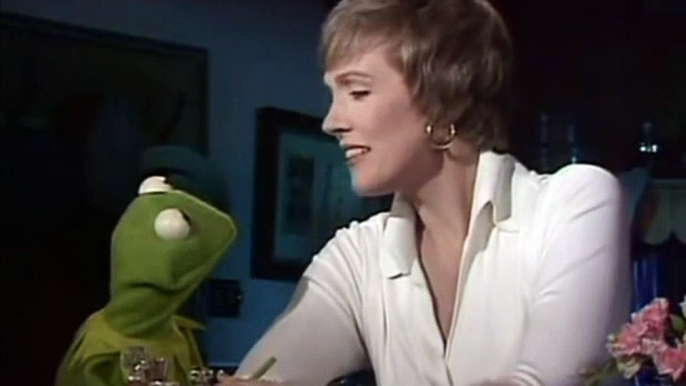 JULIE ANDREWS singt ein Lied für Kermit, den Frosch (deutsch) [HD]