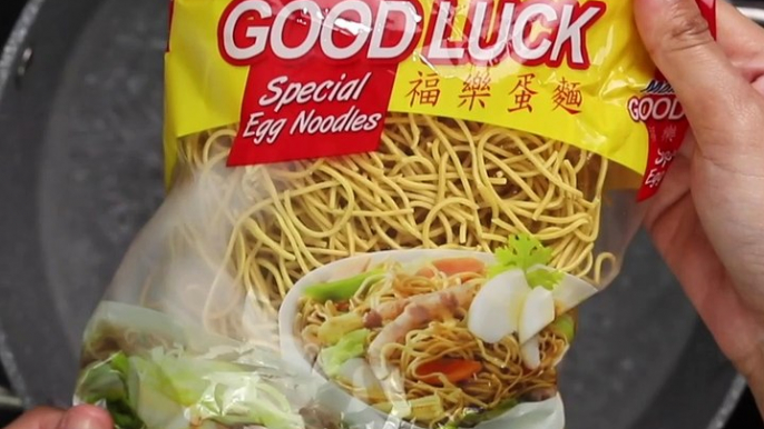 Stir-Fried Egg Noodles with Chicken