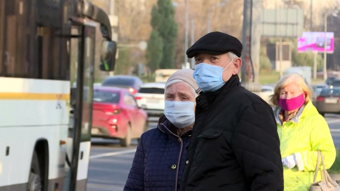 Coronavirus: la Russie renforce les restrictions face à l'aggravation de la pandémie