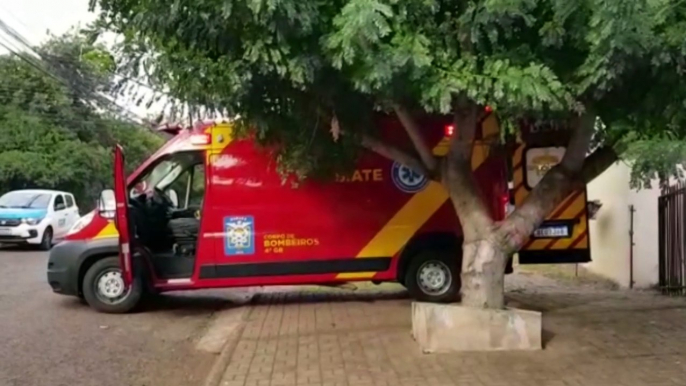 Idoso de 89 anos é socorrido pelo Siate após sofrer queda em casa no Bairro Neva