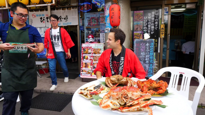 Most UNIQUE Street Food Japan - SPIKY Crab BREAKFAST + Seafood Tour of Sapporo, Hokkaido, Japan!