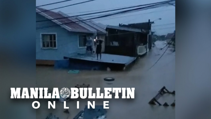 Residents trapped in Rodriguez, Rizal due to heavy flooding brought by Typhoon #UlyssesPH