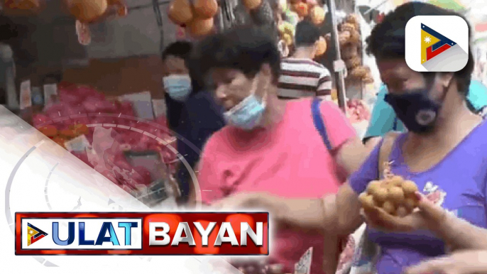 Mga bilog na prutas sa Divisoria, mabenta na