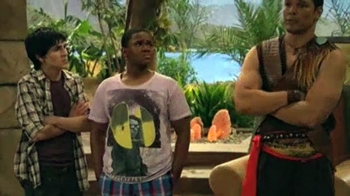 Pair Of Kings Season 1 Episode 15 - Brady Battles Boo-Mer