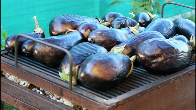 Roasted eggplant and pepper spread Traditional