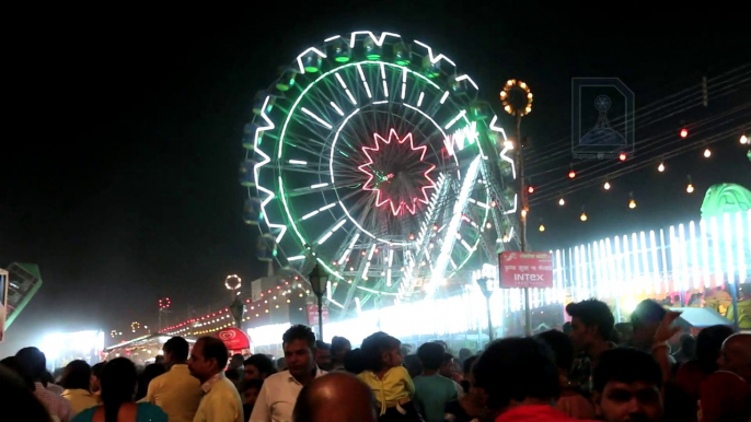 Ferris wheel at Red fort Dussehra Mela, Delhi