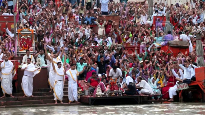 Ganga aarti at Haridwar I Har-Ki-Pauri evening Aarti