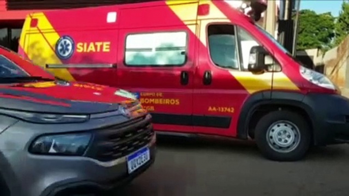 Idoso sofre queda e é socorrido pelo Siate no Bairro Cascavel Velho