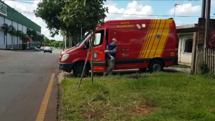 Corpo de Bombeiros atende vítima de queda em residência no Parque Verde